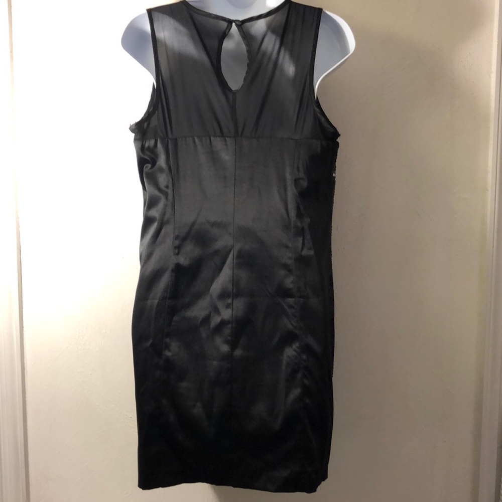 Dress - Picture 4 of 4